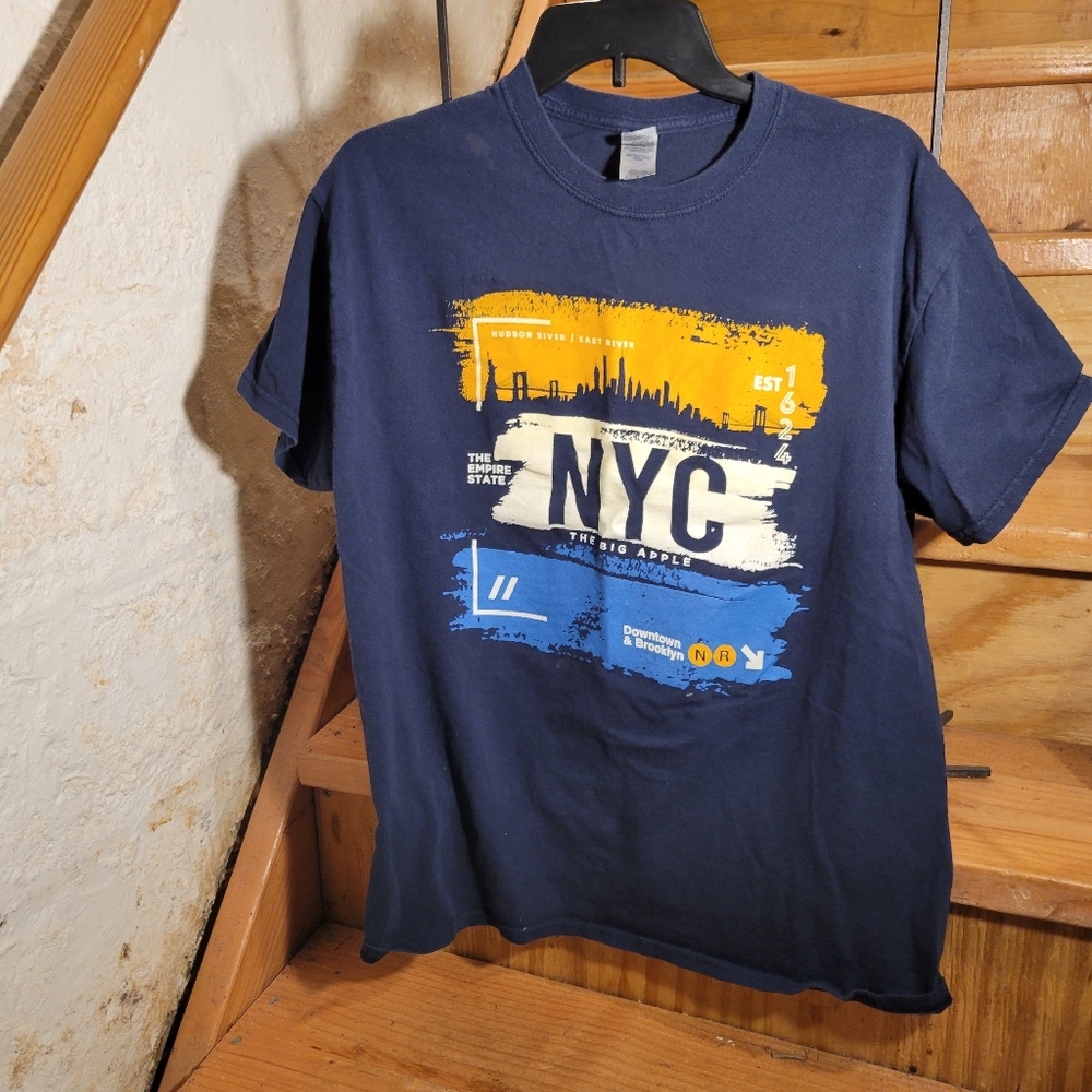 NYC  Skyline Transit N R TRAIN Tee Shirt Men's L